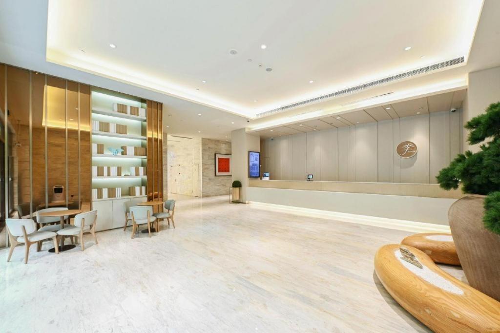 Ji Hotel Shanghai Hongqiao Yan'An XI Road Екстериор снимка