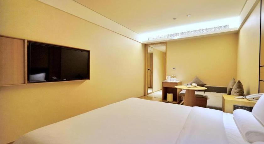 Ji Hotel Shanghai Hongqiao Yan'An XI Road Екстериор снимка
