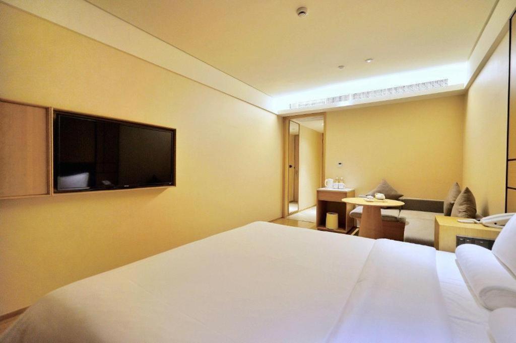 Ji Hotel Shanghai Hongqiao Yan'An XI Road Екстериор снимка