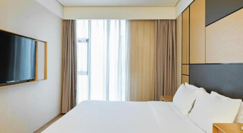 Ji Hotel Shanghai Hongqiao Yan'An XI Road Екстериор снимка